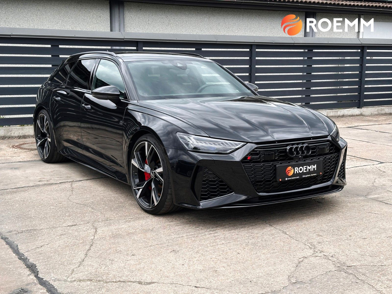 Audi RS6 Avant 4.0 TFSI quattro*Dynamik*360°*PANO*LED - Automóvel: foto 4 Audi RS6 Avant 4.0 TFSI quattro*Dynamik*360°*PANO*LED - Automóvel: foto 4