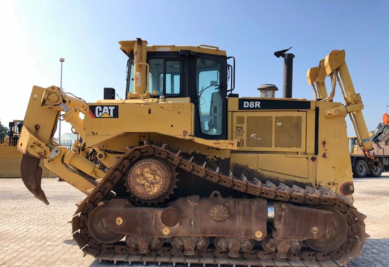Caterpillar CAT D8R D8T Used Bulldozer D9R D7R D7G D7H D7E D6G D6R D6H Secondhand Bulldozers - Buldôzer: foto 4 Caterpillar CAT D8R D8T Used Bulldozer D9R D7R D7G D7H D7E D6G D6R D6H Secondhand Bulldozers - Buldôzer: foto 4