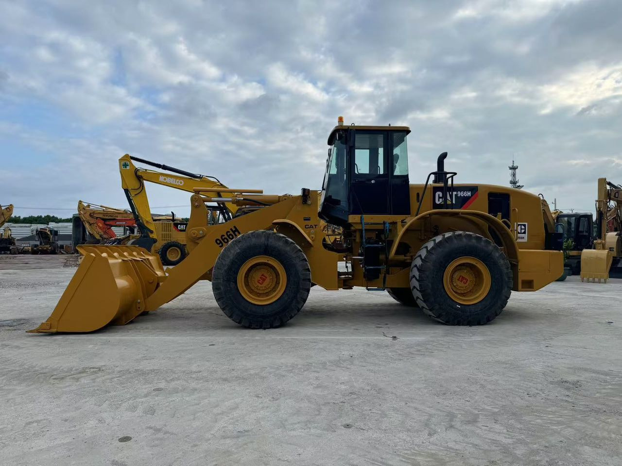 Locação financeira de Caterpillar Loader CAT Loader 966H 966F 980G 988G Used Loader in Good Work Performance Caterpillar Loader CAT Loader 966H 966F 980G 988G Used Loader in Good Work Performance: foto 6