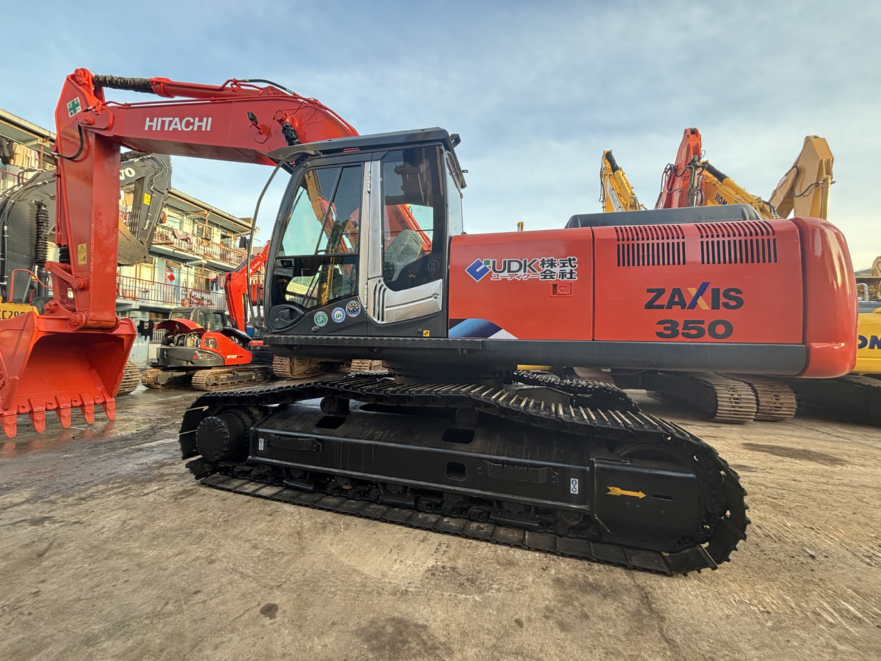 Hitachi ZX350 Used Excavator Hitachi 35 ton Secondhand Crawler Excavators Zx60 zx70 Zx120 Zx130 zx210 zx240 Zx300 zx850 - Escavadora de rastos: foto 1 Hitachi ZX350 Used Excavator Hitachi 35 ton Secondhand Crawler Excavators Zx60 zx70 Zx120 Zx130 zx210 zx240 Zx300 zx850 - Escavadora de rastos: foto 1