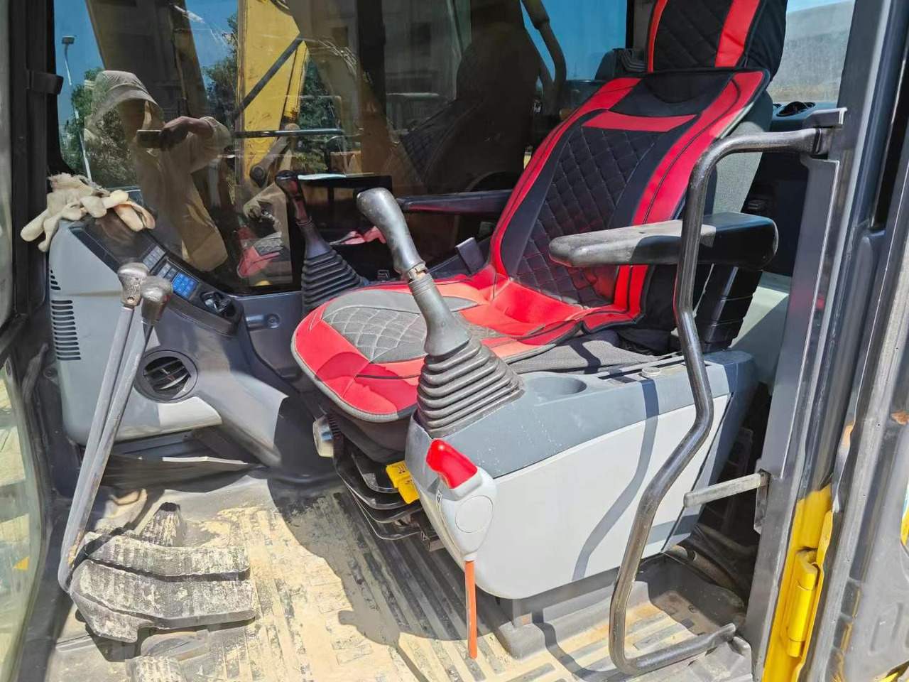 Komatsu PC450-8 Used Excavator PC400-7 PC400-8 45 Ton Secondhand High Quality Crawler Excavator - Escavadora de rastos: foto 5 Komatsu PC450-8 Used Excavator PC400-7 PC400-8 45 Ton Secondhand High Quality Crawler Excavator - Escavadora de rastos: foto 5