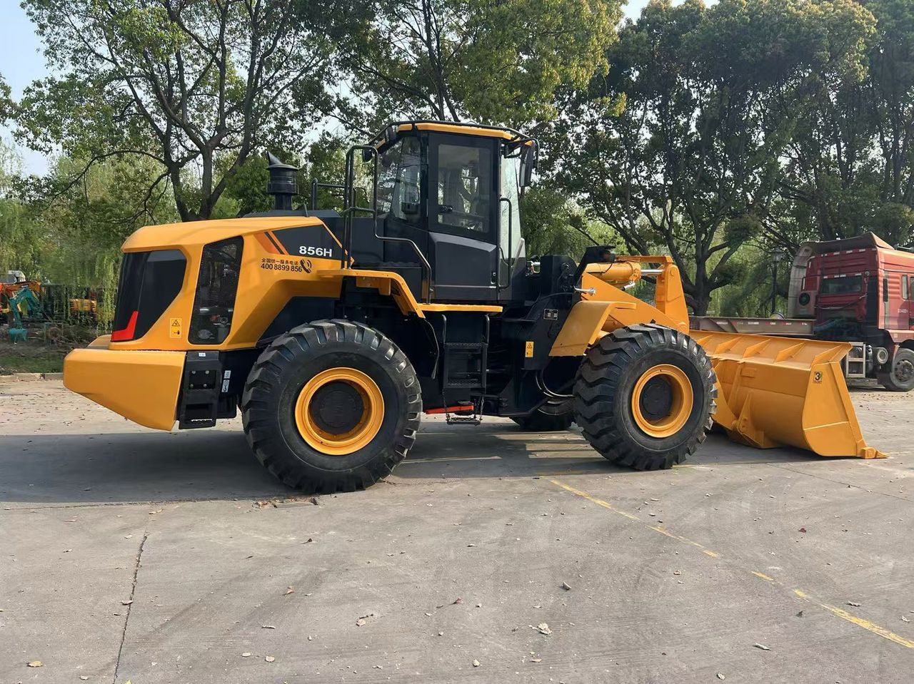 Liugong CLG 856H used wheel loader with cummins engine - Pá carregadora de rodas: foto 2 Liugong CLG 856H used wheel loader with cummins engine - Pá carregadora de rodas: foto 2