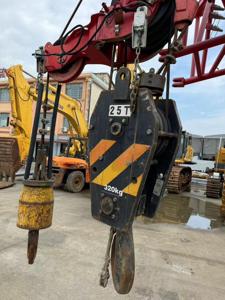 Grua móvel SANY STC250 25 Ton Truck Crane XCMG ZOOMLION TADANO KOBELCO 25T 50T 80T 100T 120T 200T 220T 240T 300T Crane for Sale: foto 12