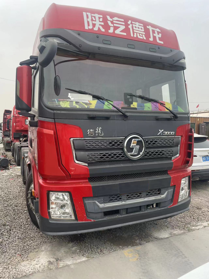 Shacman Slightly Used X3000 X5000 (6*4) Semi Truck Head Tractor Head Tipper Head - Tractor: foto 3 Shacman Slightly Used X3000 X5000 (6*4) Semi Truck Head Tractor Head Tipper Head - Tractor: foto 3
