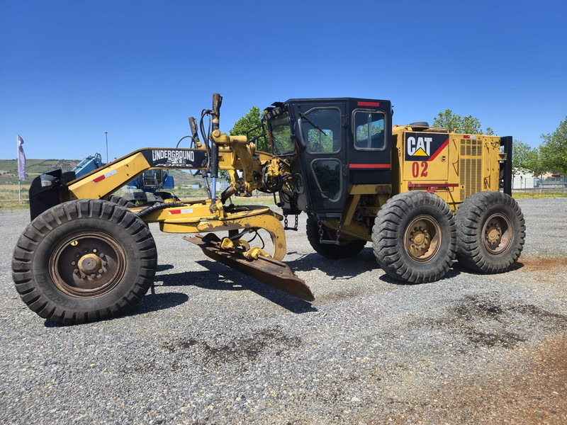 Caterpillar 120K2 UG20K - Motoniveladora: foto 1 Caterpillar 120K2 UG20K - Motoniveladora: foto 1