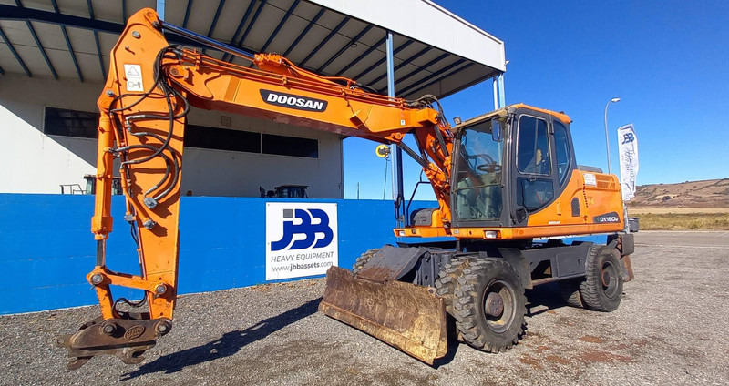 Doosan DX140W-3 - Escavadeira de rodas: foto 5 Doosan DX140W-3 - Escavadeira de rodas: foto 5