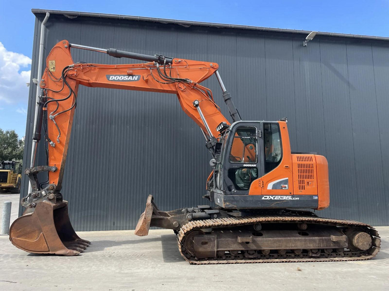 Doosan DX235LCR-5 - Escavadora de rastos: foto 1 Doosan DX235LCR-5 - Escavadora de rastos: foto 1