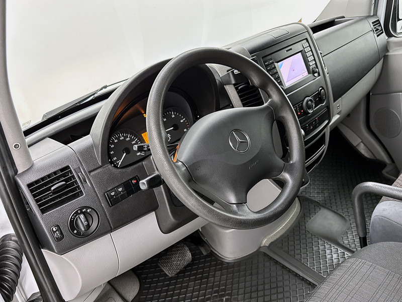 Mercedes-Benz Sprinter 314 2.2 CDI L2H2 Automaat Trekhaak Navigatie Storevan Inrichting Achteruitrijcamera Cruise Control - Furgão: foto 5 Mercedes-Benz Sprinter 314 2.2 CDI L2H2 Automaat Trekhaak Navigatie Storevan Inrichting Achteruitrijcamera Cruise Control - Furgão: foto 5