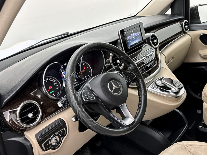 Mercedes-Benz V-Klasse 220d 4-MATIC Lang DC Leder Dubbele cabine Camera Led 4x4 - Furgão compacto, Carrinha cabine dupla: foto 5 Mercedes-Benz V-Klasse 220d 4-MATIC Lang DC Leder Dubbele cabine Camera Led 4x4 - Furgão compacto, Carrinha cabine dupla: foto 5