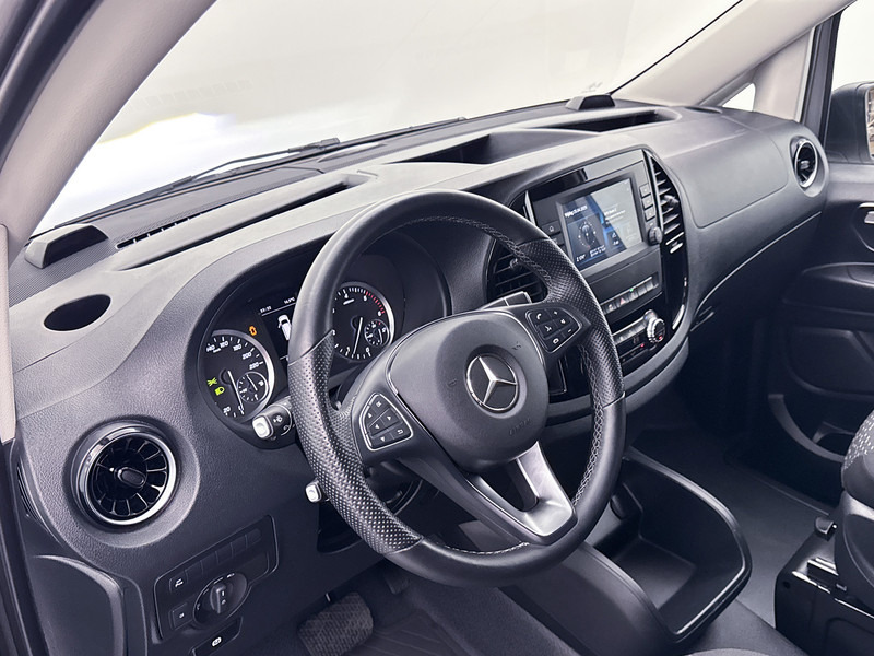 Mercedes-Benz Vito 114 CDI L2 Led koplampen Stoelverwarming Dubbele Schuifdeur Trekhaak Betimmering Cruise Control - Furgão compacto: foto 4 Mercedes-Benz Vito 114 CDI L2 Led koplampen Stoelverwarming Dubbele Schuifdeur Trekhaak Betimmering Cruise Control - Furgão compacto: foto 4