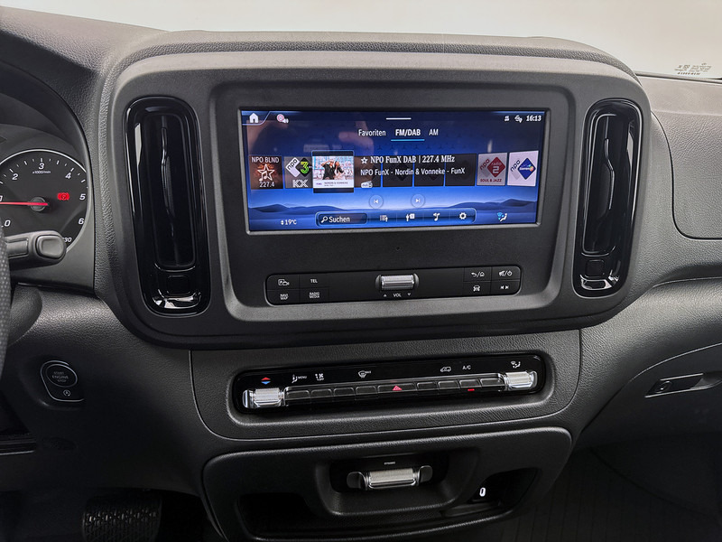 Furgão Mercedes-Benz Vito 116 CDI L2 Pro Parkeerpakket Multibeam led Betimmering Facelift Cruise control: foto 9