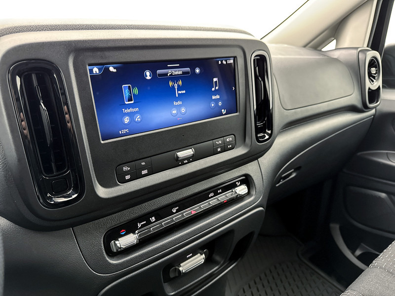 Mercedes-Benz Vito 116 CDI L2 Pro Trekhaak 2.5t Achteruitrijcamera Betimmering Cruise Control - Furgão: foto 5 Mercedes-Benz Vito 116 CDI L2 Pro Trekhaak 2.5t Achteruitrijcamera Betimmering Cruise Control - Furgão: foto 5