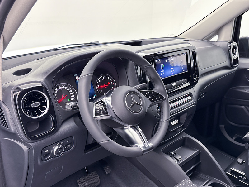 Mercedes-Benz Vito 119 CDI PRO L3 19" Lichtmetaal AMG Dubbele Schuifdeur Multibeam LED Trekhaak Achteruitrijcamera Betimmering - Furgão compacto: foto 4 Mercedes-Benz Vito 119 CDI PRO L3 19" Lichtmetaal AMG Dubbele Schuifdeur Multibeam LED Trekhaak Achteruitrijcamera Betimmering - Furgão compacto: foto 4