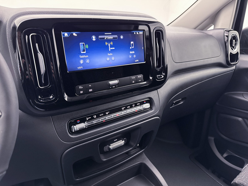 Mercedes-Benz Vito 119 CDI PRO L3 19" Lichtmetaal AMG Dubbele Schuifdeur Multibeam LED Trekhaak Achteruitrijcamera Betimmering - Furgão compacto: foto 5 Mercedes-Benz Vito 119 CDI PRO L3 19" Lichtmetaal AMG Dubbele Schuifdeur Multibeam LED Trekhaak Achteruitrijcamera Betimmering - Furgão compacto: foto 5