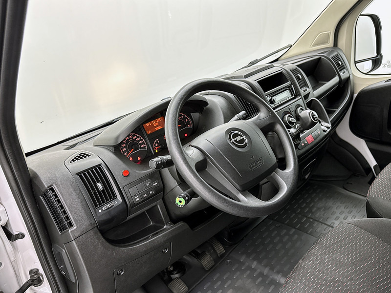 Opel Movano 2.2D 140pk Bakwagen met Laadklep Achteruitrijcamera Cruise Control Meubelbak - Carrinha de contentor: foto 4 Opel Movano 2.2D 140pk Bakwagen met Laadklep Achteruitrijcamera Cruise Control Meubelbak - Carrinha de contentor: foto 4