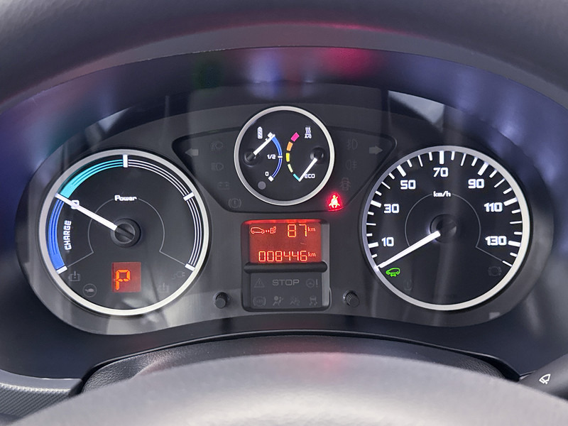 Peugeot Partner Electric L1 Premium Navigatie Parkeersensoren Cruise control - Furgão compacto, Carrinha elétrica: foto 5 Peugeot Partner Electric L1 Premium Navigatie Parkeersensoren Cruise control - Furgão compacto, Carrinha elétrica: foto 5