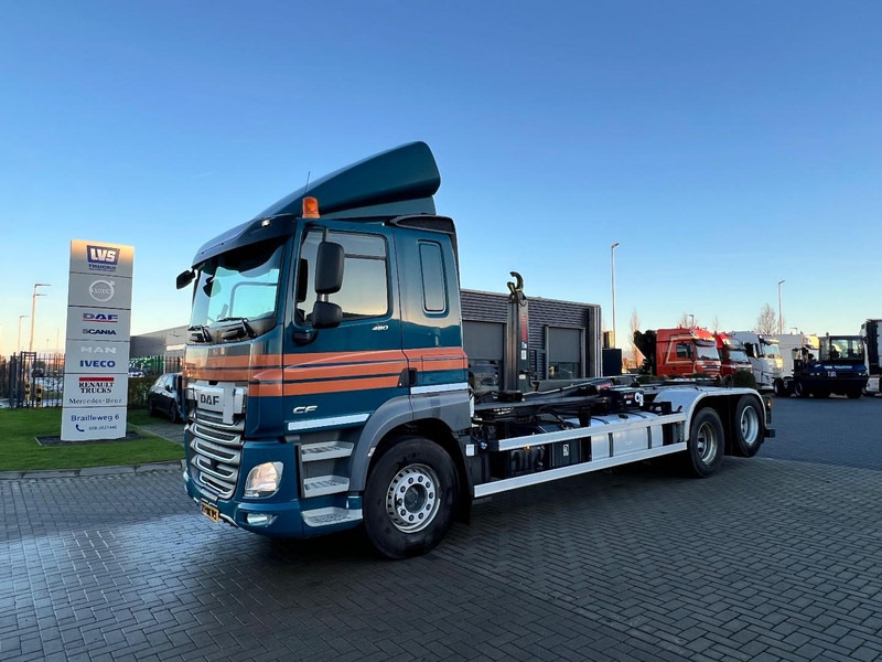 DAF CF85 6x2 containersysteem Only 350.000km / HIAB XR 26S Haakarmsyteem - Camião polibenne: foto 1 DAF CF85 6x2 containersysteem Only 350.000km / HIAB XR 26S Haakarmsyteem - Camião polibenne: foto 1