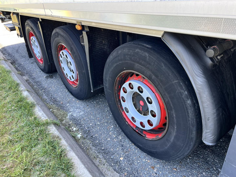 Kögel 3 - assige koeloplegger Carrier vector 1550 - Semi-reboque frigorífico: foto 5 Kögel 3 - assige koeloplegger Carrier vector 1550 - Semi-reboque frigorífico: foto 5