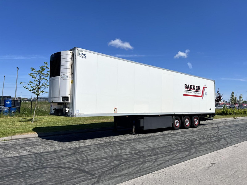 Kögel 3 - assige koeloplegger Carrier vector 1550 - Semi-reboque frigorífico: foto 1 Kögel 3 - assige koeloplegger Carrier vector 1550 - Semi-reboque frigorífico: foto 1