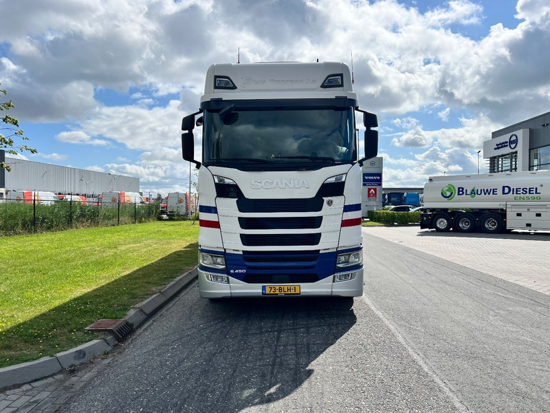 Scania S450 6x2 + Wipkar Bloemen combinatie - Camião frigorífico: foto 2 Scania S450 6x2 + Wipkar Bloemen combinatie - Camião frigorífico: foto 2