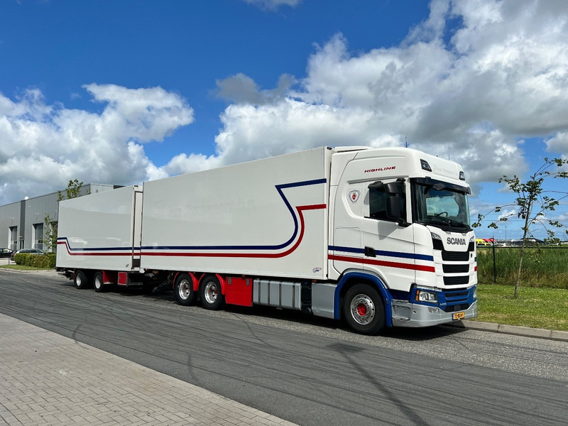Scania S450 6x2 + Wipkar Bloemen combinatie - Camião frigorífico: foto 4 Scania S450 6x2 + Wipkar Bloemen combinatie - Camião frigorífico: foto 4