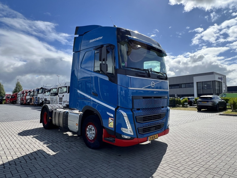 Volvo FH 460 4x2 trekker Globetrotter / 2x Fuel Tank - Tractor: foto 3 Volvo FH 460 4x2 trekker Globetrotter / 2x Fuel Tank - Tractor: foto 3