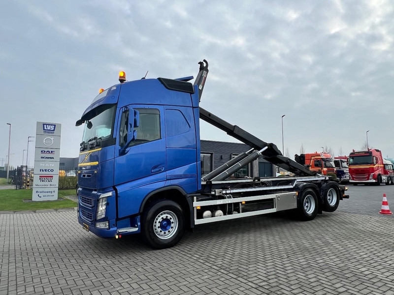 Volvo FH 500 6x2 Containersysteem Dynamic steering / VDL S-25-6600 / Afnetsysteem - Camião polibenne: foto 1 Volvo FH 500 6x2 Containersysteem Dynamic steering / VDL S-25-6600 / Afnetsysteem - Camião polibenne: foto 1