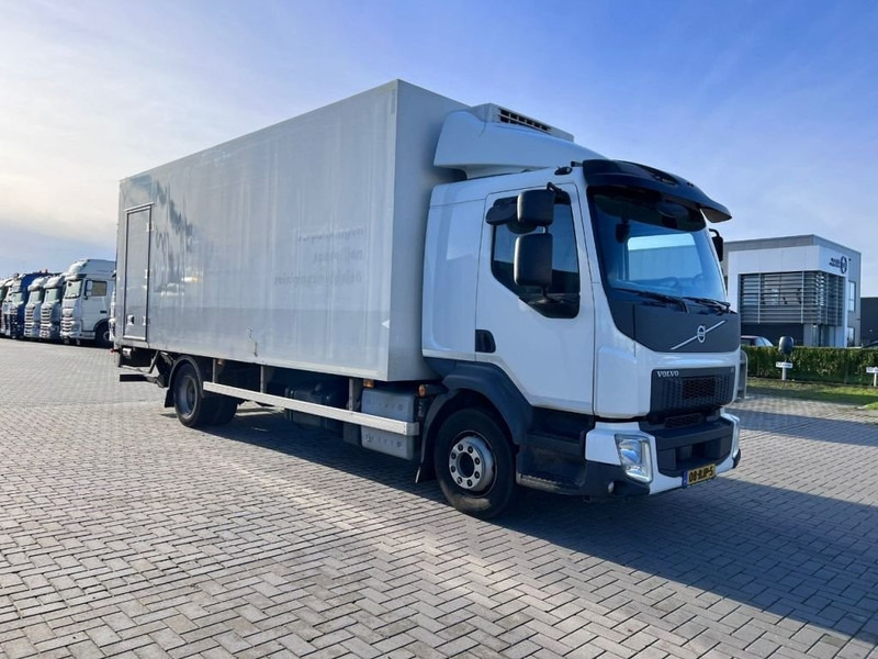 Volvo FL 250 4x2 Koelwagen Thermo king V600 / Tailgate Dhollandia 2000kg - Camião frigorífico: foto 3 Volvo FL 250 4x2 Koelwagen Thermo king V600 / Tailgate Dhollandia 2000kg - Camião frigorífico: foto 3