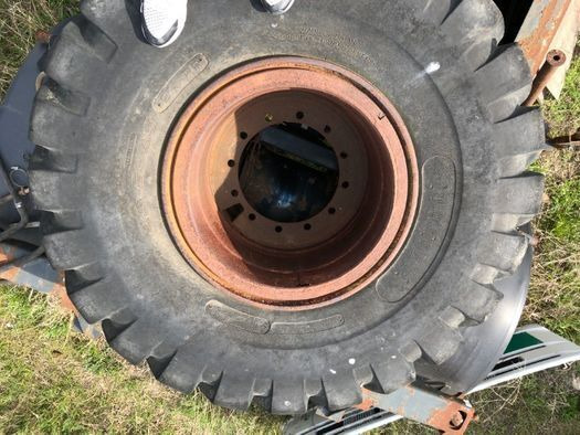 Anvelope Cu 24PR 4 BUC VOLA Incarcator VOLVO KOMATSU JCB - Roda completa: foto 5 Anvelope Cu 24PR 4 BUC VOLA Incarcator VOLVO KOMATSU JCB - Roda completa: foto 5