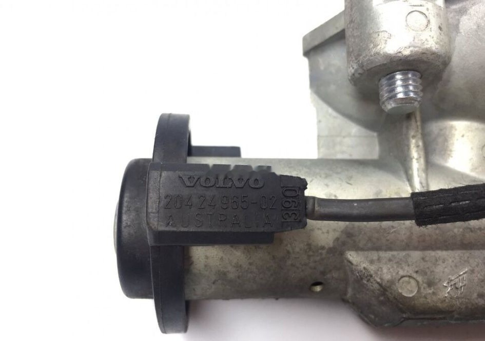 Butuc contact  Switch  Volvo FH12 truck - Sistema elétrico para Camião: foto 2 Butuc contact  Switch  Volvo FH12 truck - Sistema elétrico para Camião: foto 2