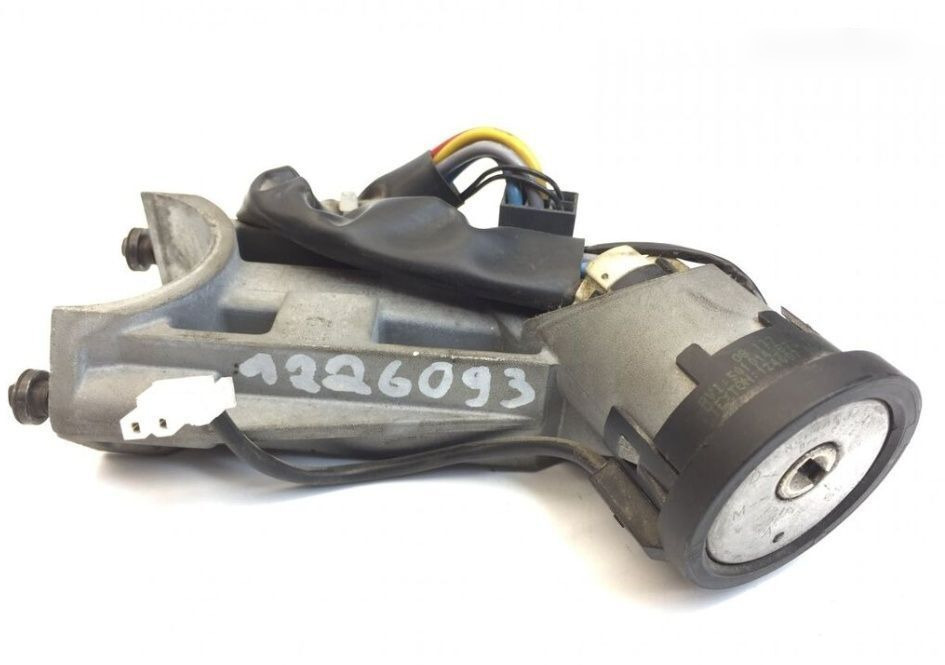 Butuc contact pentru autotractor (2005-2013) Renault Magnum Dxi - Sistema elétrico para Camião: foto 1 Butuc contact pentru autotractor (2005-2013) Renault Magnum Dxi - Sistema elétrico para Camião: foto 1