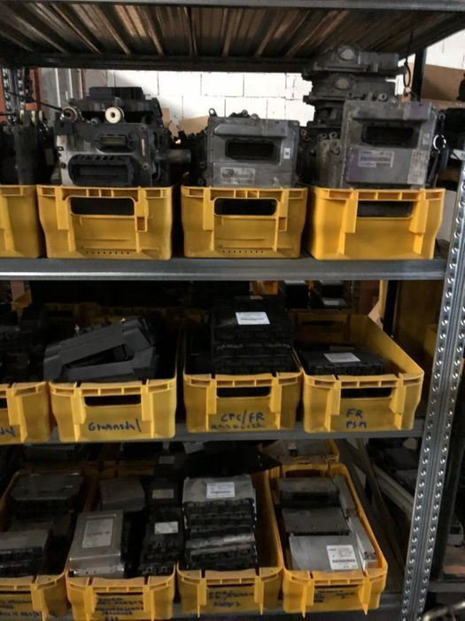 Calculator motor 20995620   Volvo FH12 truck - Centralina electrónica para Camião: foto 1 Calculator motor 20995620   Volvo FH12 truck - Centralina electrónica para Camião: foto 1