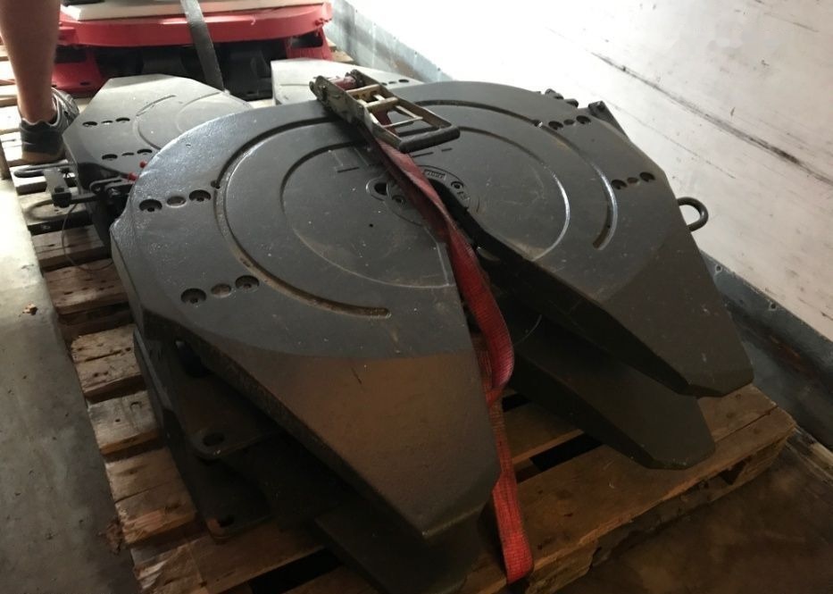 DAF XF truck - Quinta-roda para Camião: foto 4 DAF XF truck - Quinta-roda para Camião: foto 4