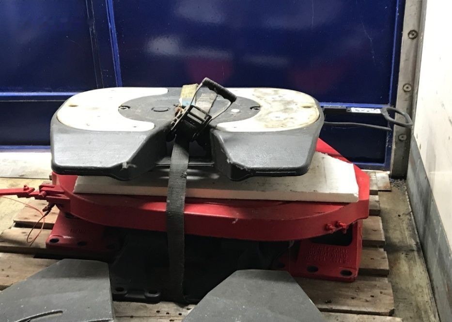 DAF XF truck - Quinta-roda para Camião: foto 2 DAF XF truck - Quinta-roda para Camião: foto 2