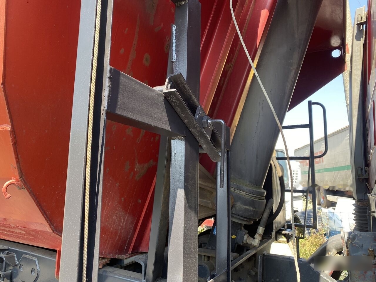 Hyva Suprastructura EUROTRAKKER 6x4 Basculabila - Carroçaria para caminhões basculantes: foto 3 Hyva Suprastructura EUROTRAKKER 6x4 Basculabila - Carroçaria para caminhões basculantes: foto 3