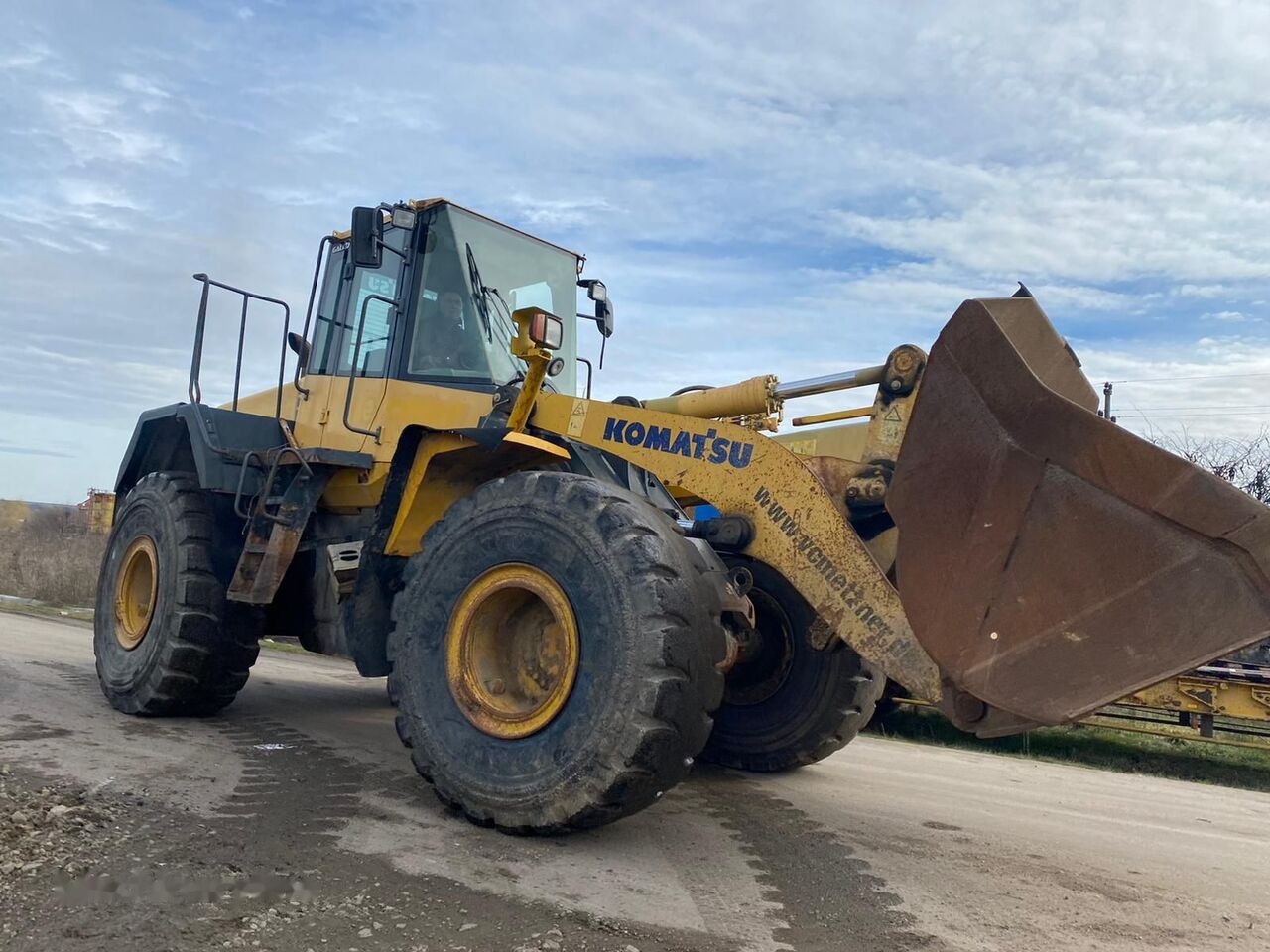 Komatsu WA430 VOLA 24 tone - cupa 3,5 m3 - DE INCHIRIAT - Pá carregadora de rodas: foto 3 Komatsu WA430 VOLA 24 tone - cupa 3,5 m3 - DE INCHIRIAT - Pá carregadora de rodas: foto 3