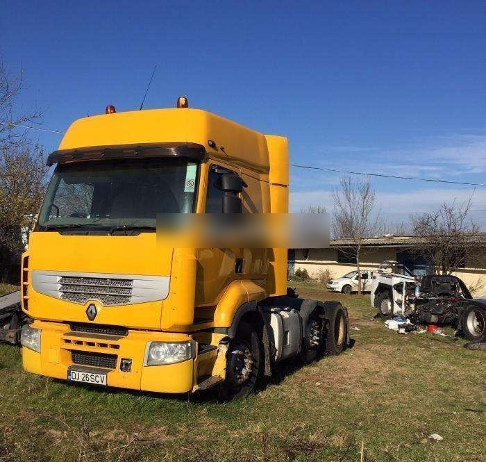 Renault DXI 6X4 Euro 5 truck - Cabine para Camião: foto 2 Renault DXI 6X4 Euro 5 truck - Cabine para Camião: foto 2