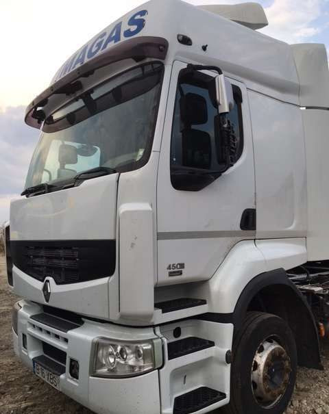 Renault DXI 6X4 Euro 5 truck - Cabine para Camião: foto 3 Renault DXI 6X4 Euro 5 truck - Cabine para Camião: foto 3