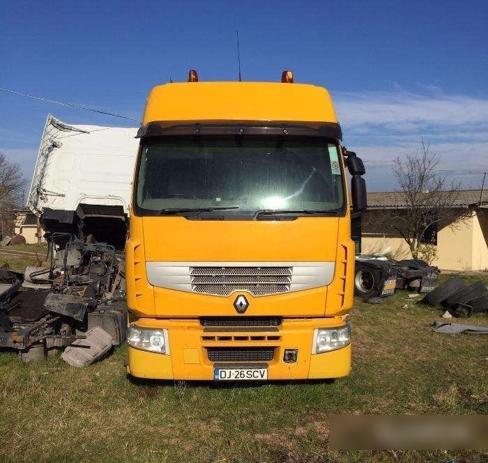 Renault DXI 6X4 Euro 5 truck - Cabine para Camião: foto 1 Renault DXI 6X4 Euro 5 truck - Cabine para Camião: foto 1