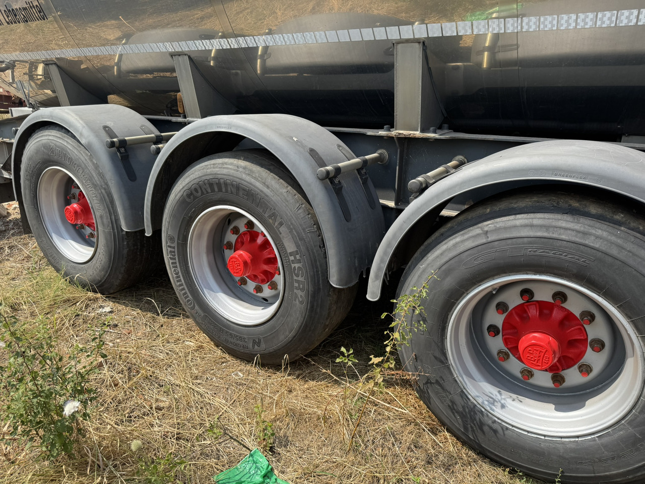 Transport lichide ALIMENTARE HLW STA 36 INOX ALIMENTAR AZOR AGRICULTURA - Semi-reboque cisterna: foto 5 Transport lichide ALIMENTARE HLW STA 36 INOX ALIMENTAR AZOR AGRICULTURA - Semi-reboque cisterna: foto 5