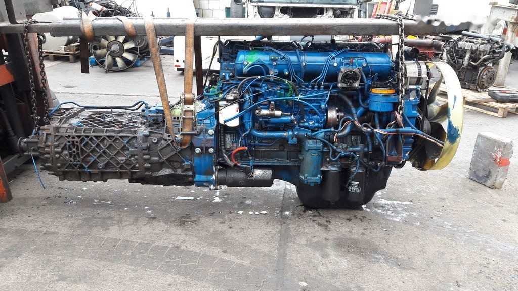 IVECO 8210.42L 420 E2 IVECO EuroTech Magirus - Motor para Camião: foto 2 IVECO 8210.42L 420 E2 IVECO EuroTech Magirus - Motor para Camião: foto 2