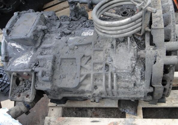 ZF S6-85 1310050063 - Caixa de velocidade para Camião: foto 3 ZF S6-85 1310050063 - Caixa de velocidade para Camião: foto 3
