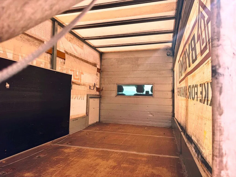 Carrinha de lona Iveco 35S18 3,0 TDI Aut. Gear. Euro 6. webasto night heater: foto 9