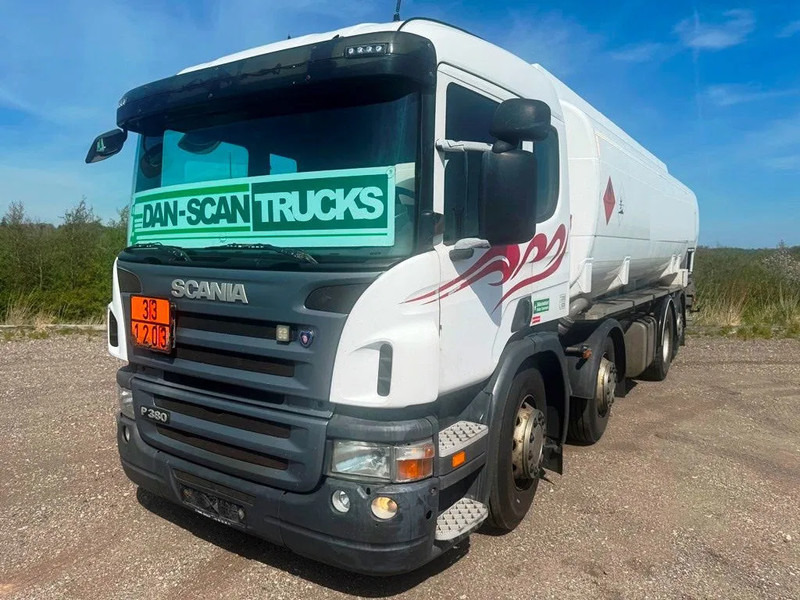 Scania P380 P380 8x2*6 .ADR/FL . 24200 L Tank - Air / Air suspension. - Camião cisterna: foto 4 Scania P380 P380 8x2*6 .ADR/FL . 24200 L Tank - Air / Air suspension. - Camião cisterna: foto 4