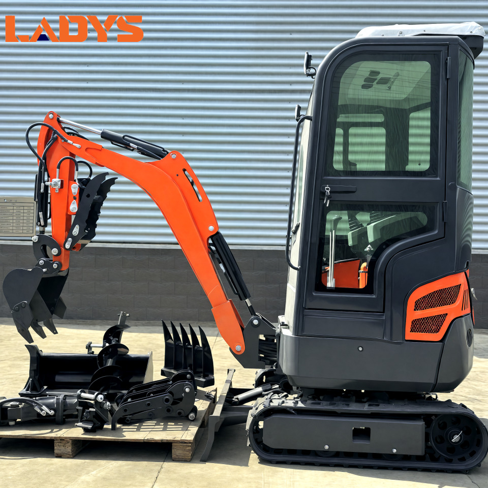 LADYS Mini Excavator CE Certification Kubota Engine(Factory Outlet) Mini Pelle Minibagger Minikoparka Miniexcavadora - Mini escavadeira: foto 2 LADYS Mini Excavator CE Certification Kubota Engine(Factory Outlet) Mini Pelle Minibagger Minikoparka Miniexcavadora - Mini escavadeira: foto 2