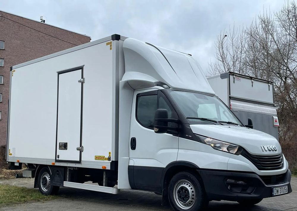 Carrinha de contentor Iveco Daily kontener winda: foto 1