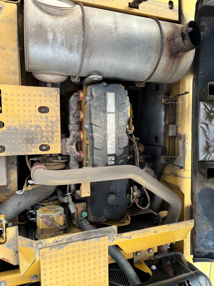 Escavadora de rastos Caterpillar 330 DL: foto 17