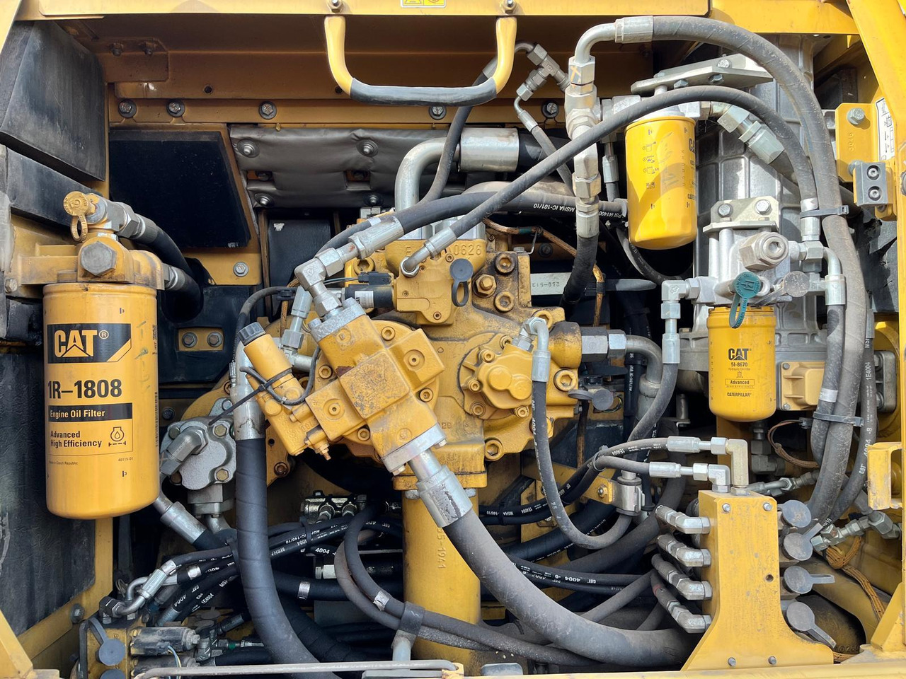 Escavadora de rastos Caterpillar 330 DL: foto 15