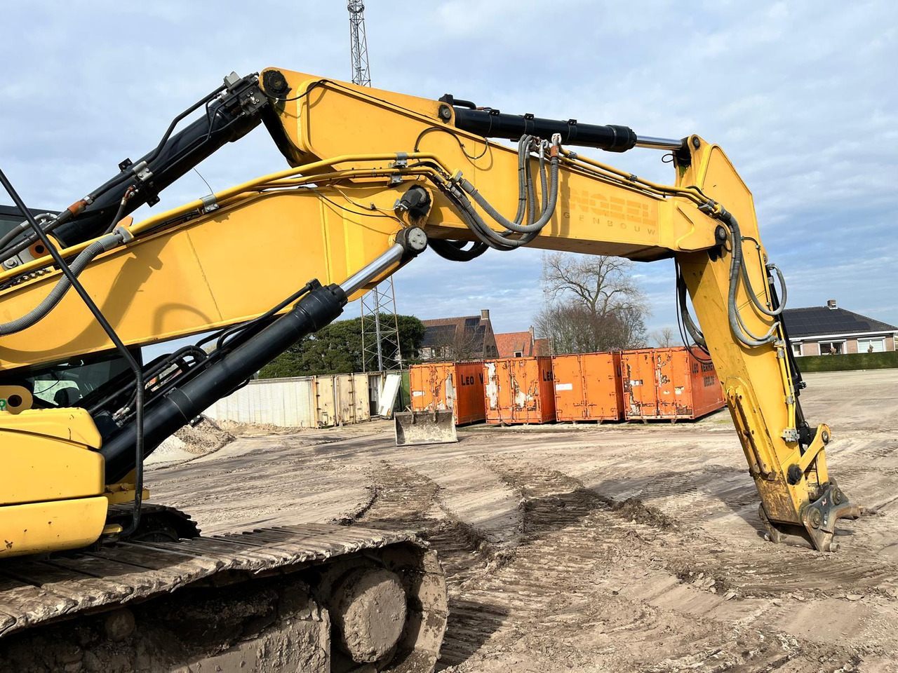 Escavadora de rastos Caterpillar 330 DL: foto 9
