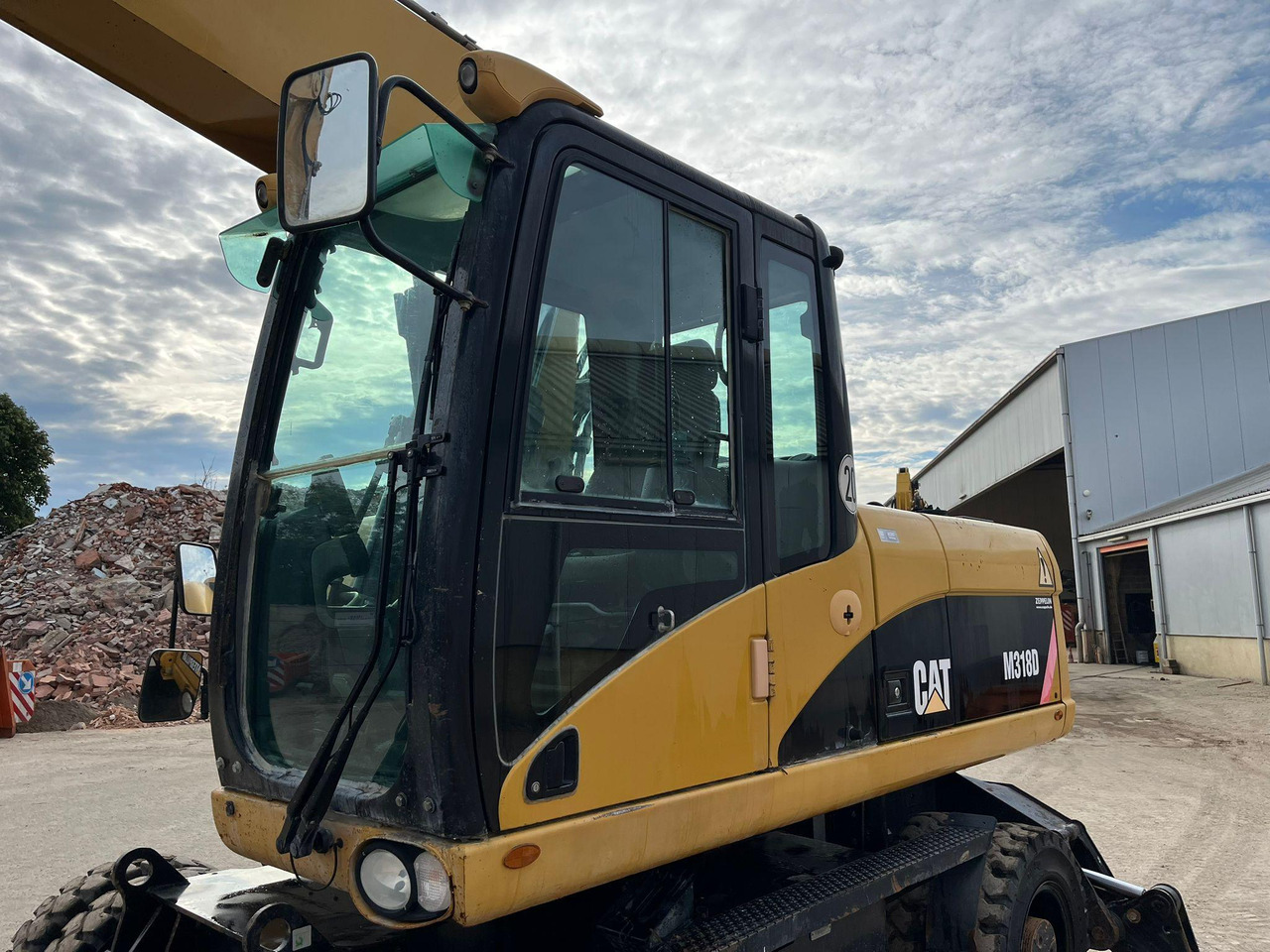 Escavadeira de rodas Caterpillar M318D: foto 9